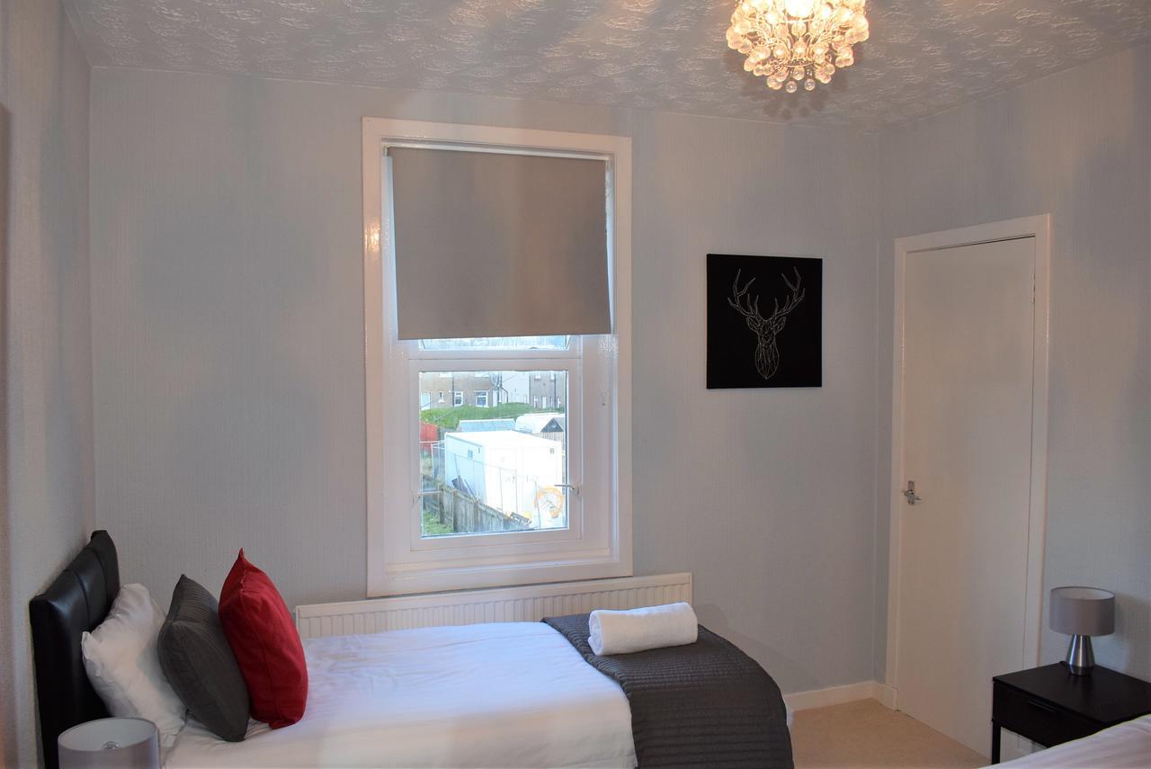 Kelpies Serviced Apartments - Wallace Falkirk Exterior photo